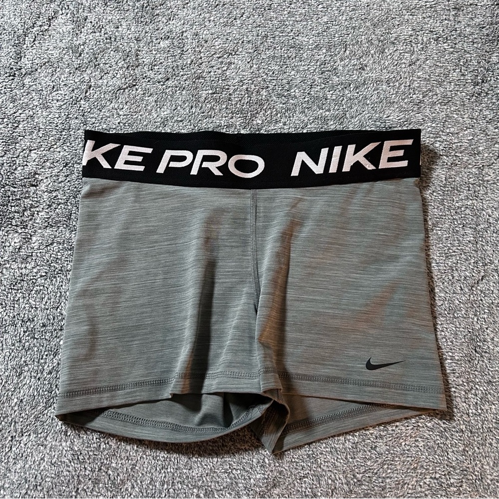 NIKE PRO - Shorts